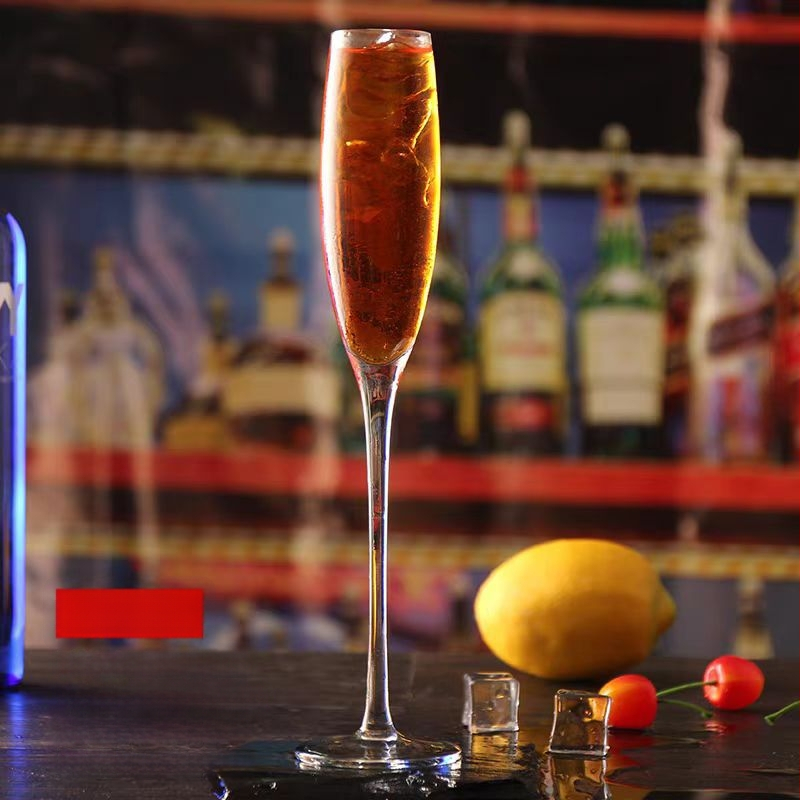 Kohvitassi komplekt puidust alusega ja trükitud logoga | lihtne stiil, lansseeriti 2023