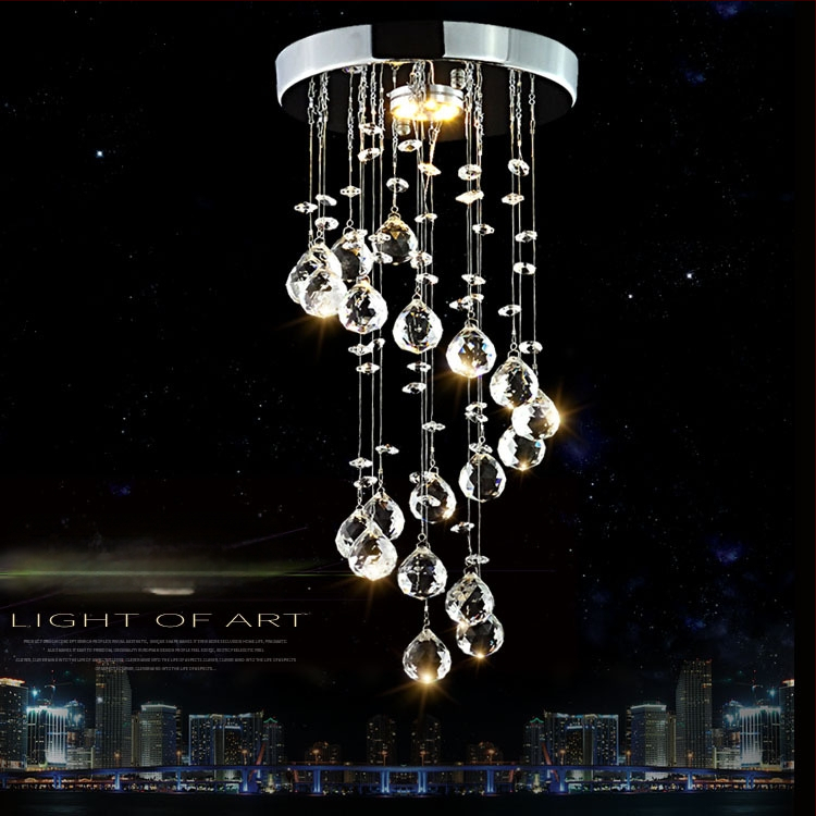 Laelamp kristallvarjuga ja rauast korpusega, LED-valgus, pinge ≤ 36V, sobib korridorile ja sisenemisele.