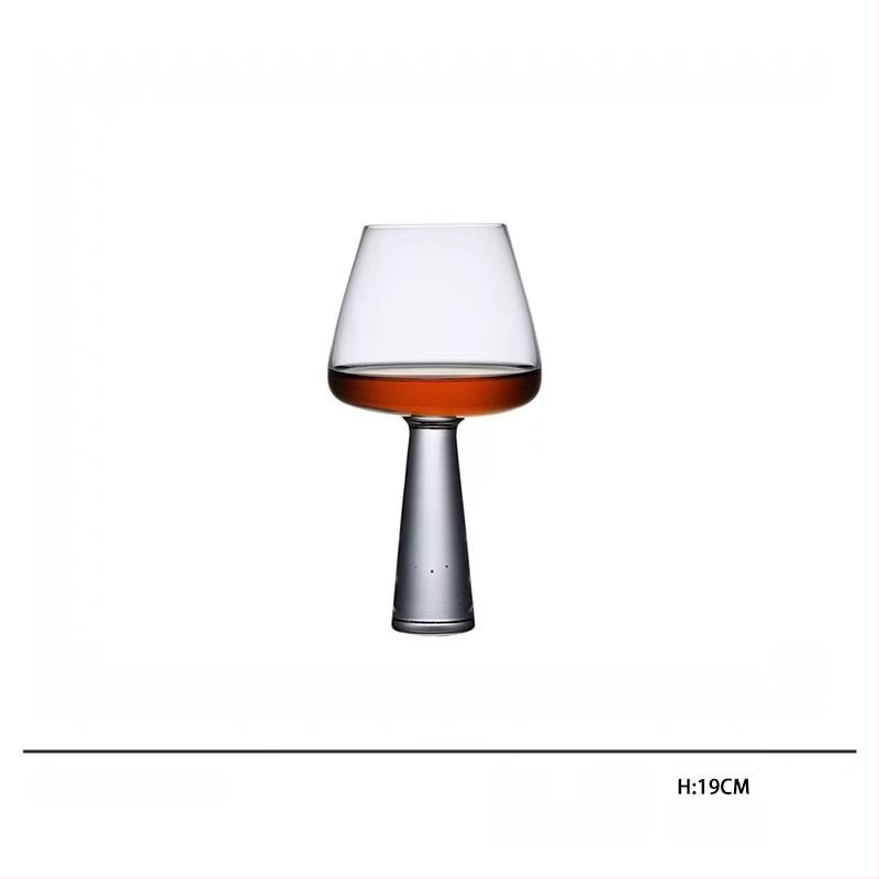 Cloud Sail veiniklaas, klaasist materjal, mahutavus 201–300 ml, kaasaegne ja minimalistlik stiil, pakkimine paberkarbis