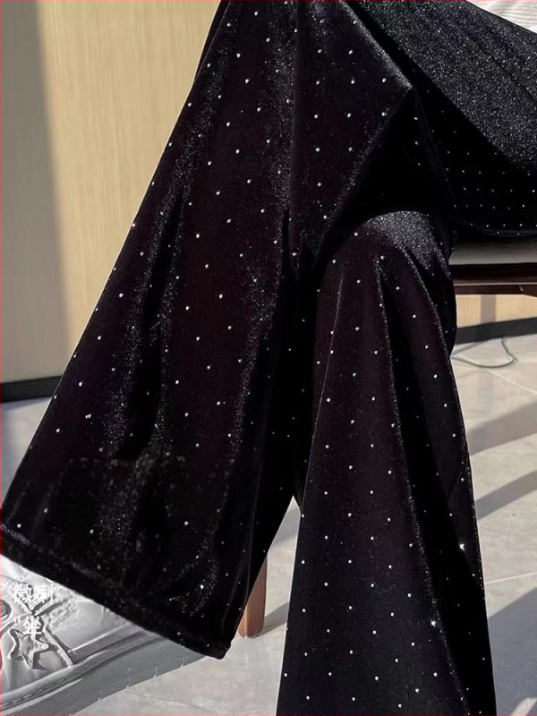 Naiste sirge lõikega püksid kõrge vöökoht, 80–90% polüester, mikroelastsus, patchwork detailid, pikkus