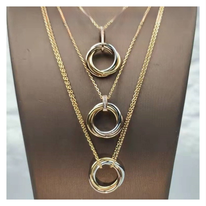 Kaelakee O-kujulise kettaga, ripats V goldist, elektroplating