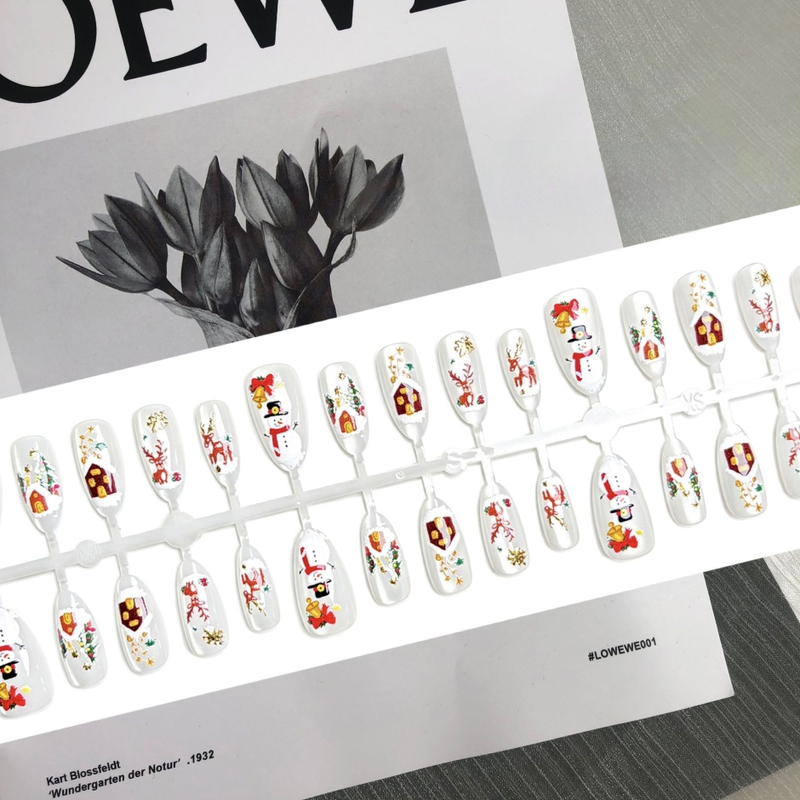 Maniküüri kleepsud Cat-Eye efektiga, jõululume motiiv, 30 tk