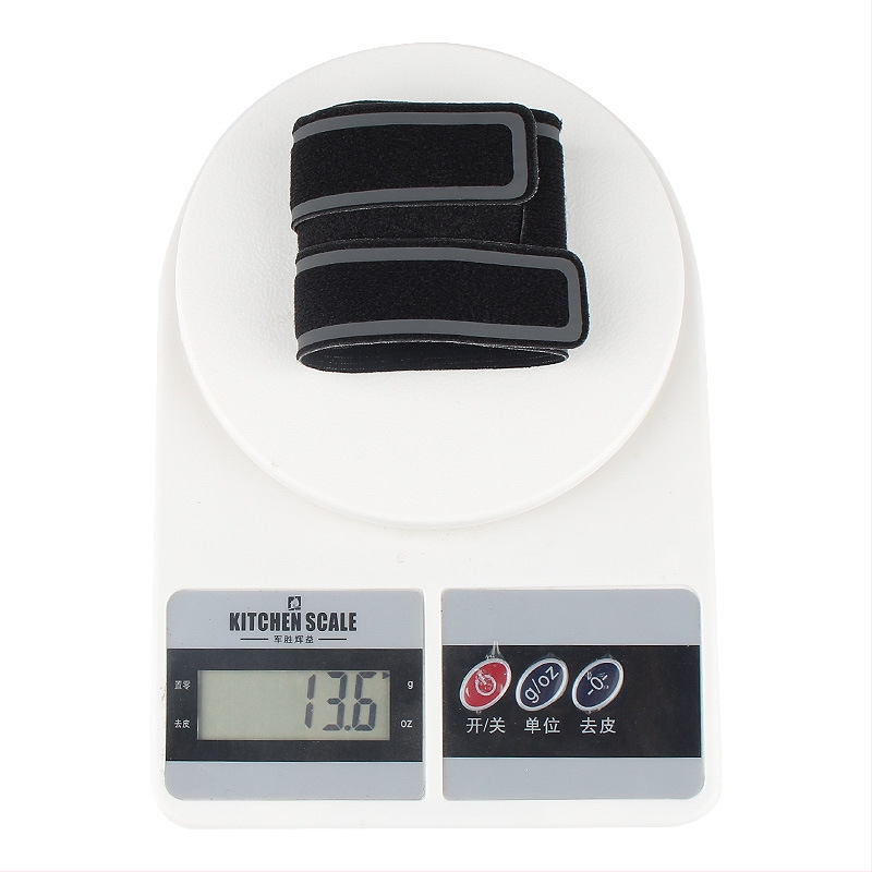 Kerge, hingav randmerihm võrgukanga materjalist, venitusvastane fikseeriv liiges, sobib korvpalli ja badmintoniks