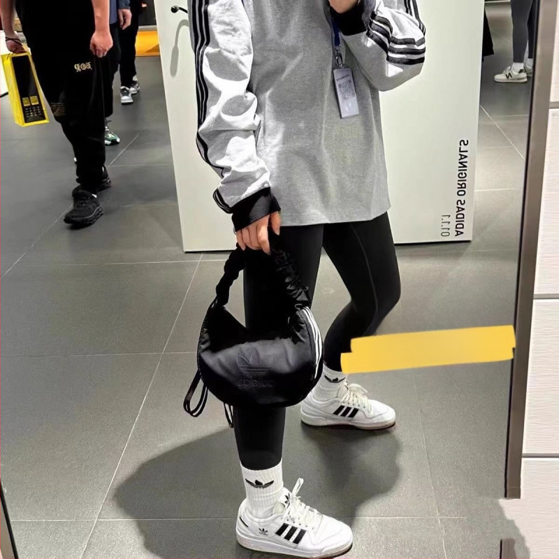 Ringi kott – küberfunktsionaalne stiil, polüester, Cloud bag trend, tõmblukk, Oxford vooder