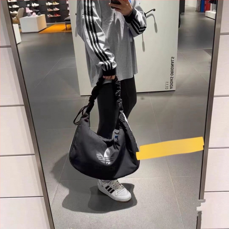 Ringi kott – küberfunktsionaalne stiil, polüester, Cloud bag trend, tõmblukk, Oxford vooder