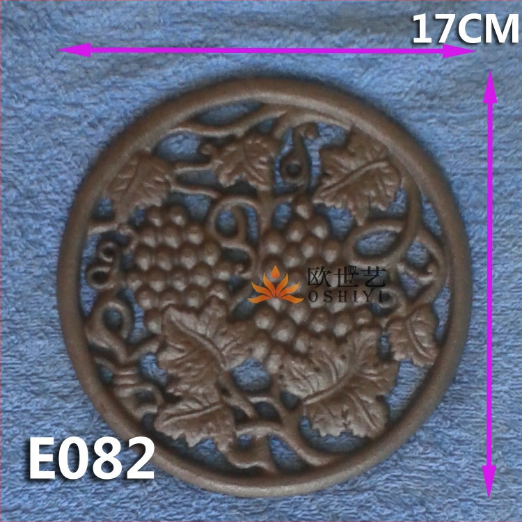 Metallistest uksifurnitura lille- ja viinamarjaplaatidega | Geomeetria, Pastoraalne stiil, Kodune sisustus