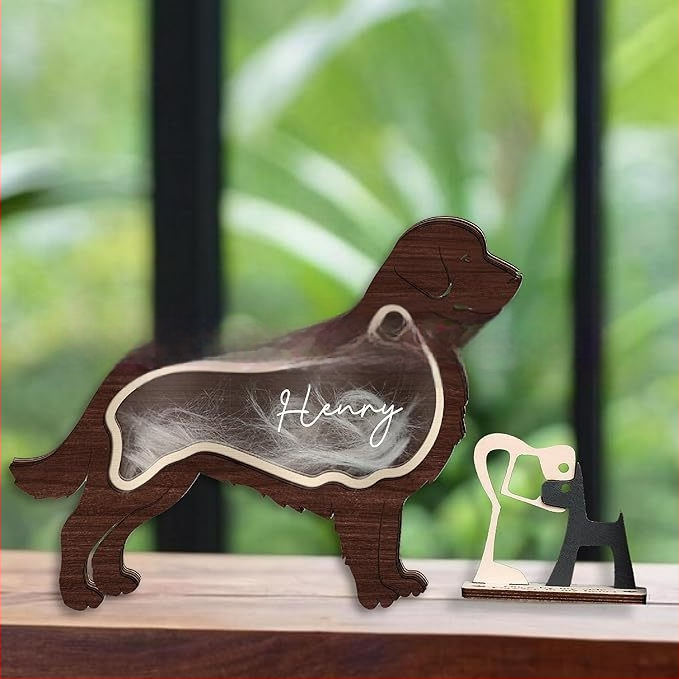 Graveeritud puidust mälestuskarp lemmikloomadele – kaasaegne minimalistlik stiil