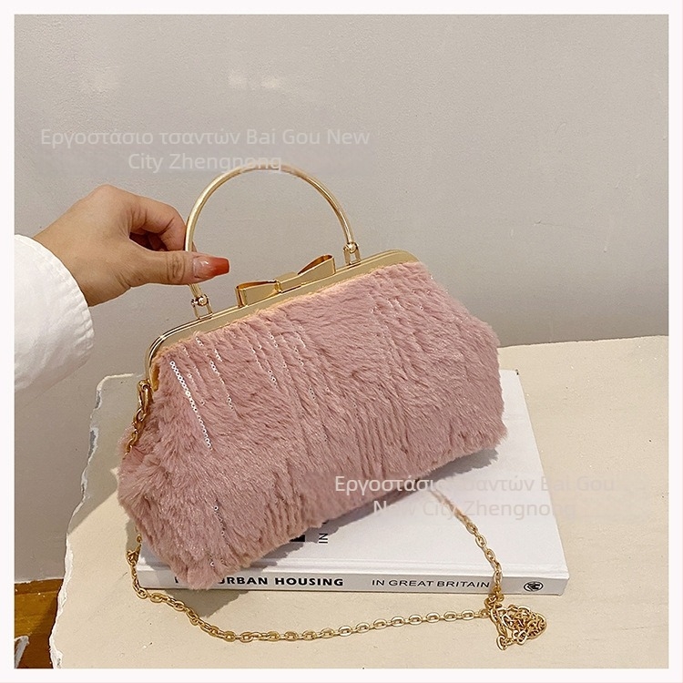 Γυναικεία plush τσάντα με σχήμα κελύφους, crossbody με κλιπ, θήκη για κινητό, επένδυση πολυεστέρα, street fashion, χειμώνας 2024