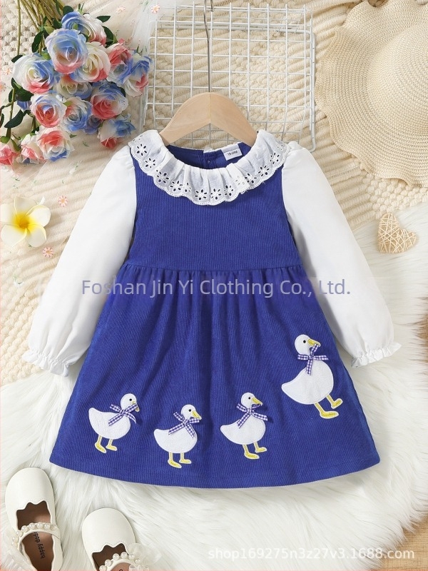 Παιδική φούστα μισή με κεντημένο σχέδιο πάπιας, στυλ πριγκίπισσα, φθινοπωρινή περίοδος. Κύριο ύφασμα: πολυεστέρας 98%, επένδυση: πολυεστέρας 91–99%, απαλό φινίρισμα υφάσματος, Α-γραμμή.