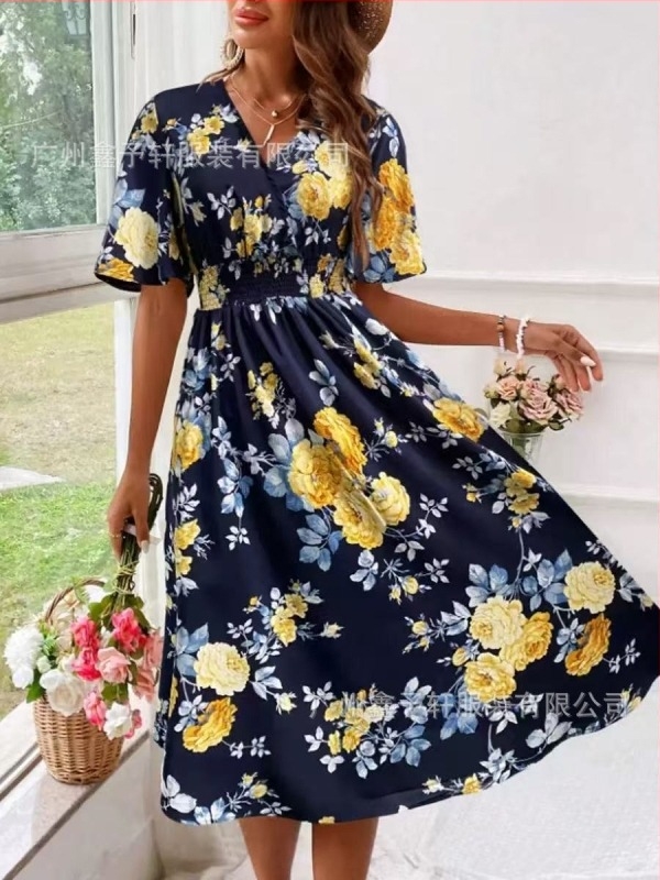 Φλοράλ φόρεμα με V-λαιμό, μανίκια σε σχήμα πετάλου, ελαστική μέση, μακρύ φόρεμα σε γραμμή Α.