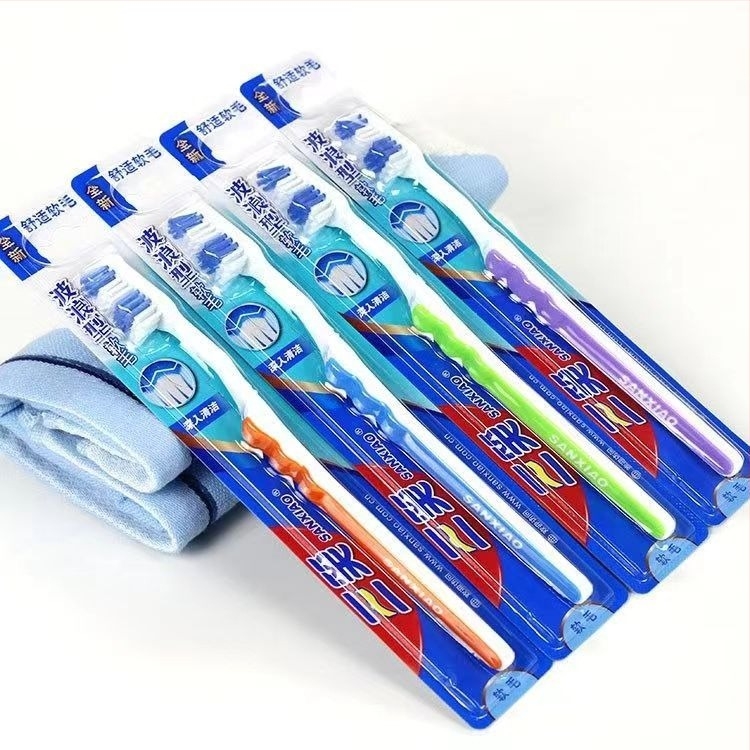 Three Laughs οδοντόβουρτσα για ενήλικες με διπλές σκληρές και μαλακές τρίχες, σχεδίαση κυματοειδούς τόξου, σε ατομική συσκευασία, για καθαρισμό ανάμεσα στα δόντια