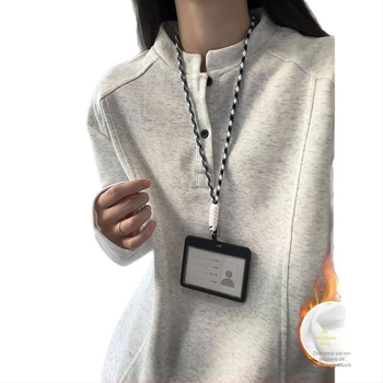 Τ-shirt από Πολυεστέρα-Βαμβάκι με V-λαιμόκοψη, μακριά μανίκια, φαρδιά γραμμή, κανονικό μήκος