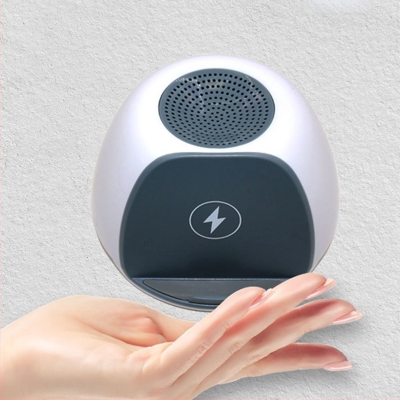 Επιτραπέζιο Bluetooth ηχείο με θύρα καρτών και ασύρματη φόρτιση κινητών (Bluetooth 5.0, ενσωματωμένη επαναφορτιζόμενη μπαταρία, θύρα καρτών, φάσμα συχνοτήτων 100 Hz–20 kHz, δυνατότητα ασύρματης φόρτισης)