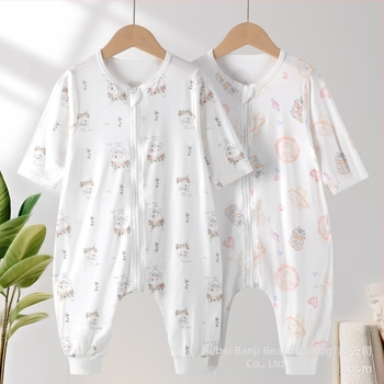 Παιδικός καλοκαιρινός υπνόσακος – καρτούν σχέδιο, ύφασμα από ανανεώσιμες ίνες, επένδυση από χημικές ίνες, φερμουάρ νάιλον, για ηλικίες 0-3 ετών.