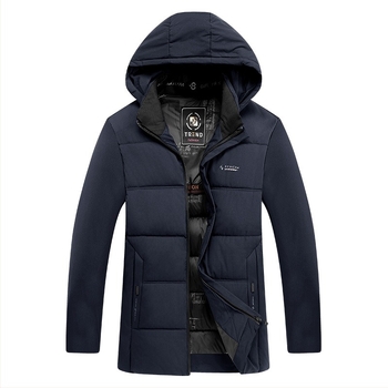 Αντρικό χειμερινό παλτό με αποσπώμενη κουκούλα, κλείσιμο με φερμουάρ, παχύτερο γέμισμα πολυεστέρα, εξωτερικό ύφασμα πολυεστερική σύνθεση, επένδυση 100% πολυεστέρας, πλαϊνές τσέπες, επιχειρηματικό στυλ.