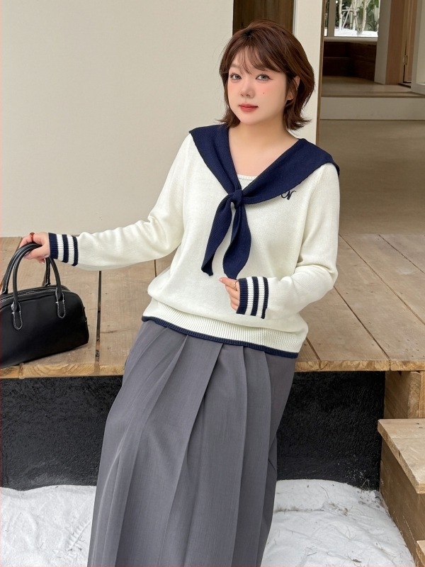 Πουλόβερ με κουκούλα από μάλλινο μείγμα, κέντημα, μακριά μανίκια, μεσαίου βάρους