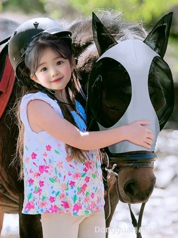 Jahačka maska za konje — prozračna mrežasta tkanina od najlona i Lycra, visoka elastičnost, jednostavno čišćenje i nošenje, zaštita od komaraca i insekata