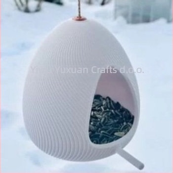 Hranilica za ptice u kapljasti oblik – vanjska viseća dekoracija; materijal plastika i smola; suvremeni minimalistički dizajn; Ym108