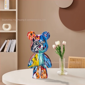 Medvjed od smole – ukras za dom, grafiti stil, životinjski motiv, moderan minimalistički stil, materijal: smola