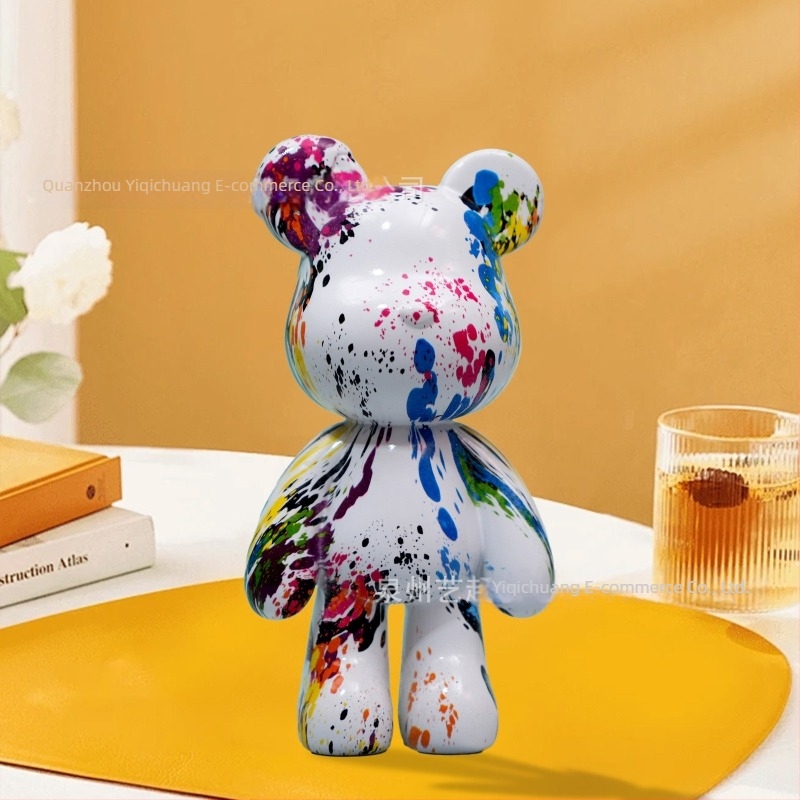 Medvjed od smole – ukras za dom, grafiti stil, životinjski motiv, moderan minimalistički stil, materijal: smola