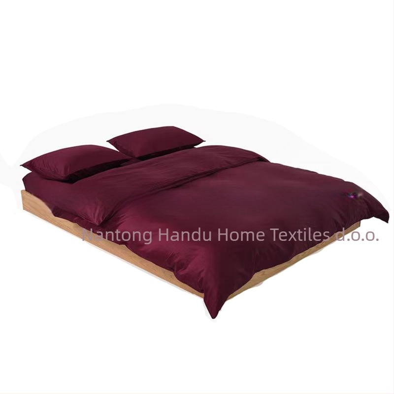 Trodjelni set navlaka za pokrivač s dvije jastučnice, kemijska vlakna, ravno tkanje, 110 g/m², reaktivno tiskanje i bojanje, nordijski stil