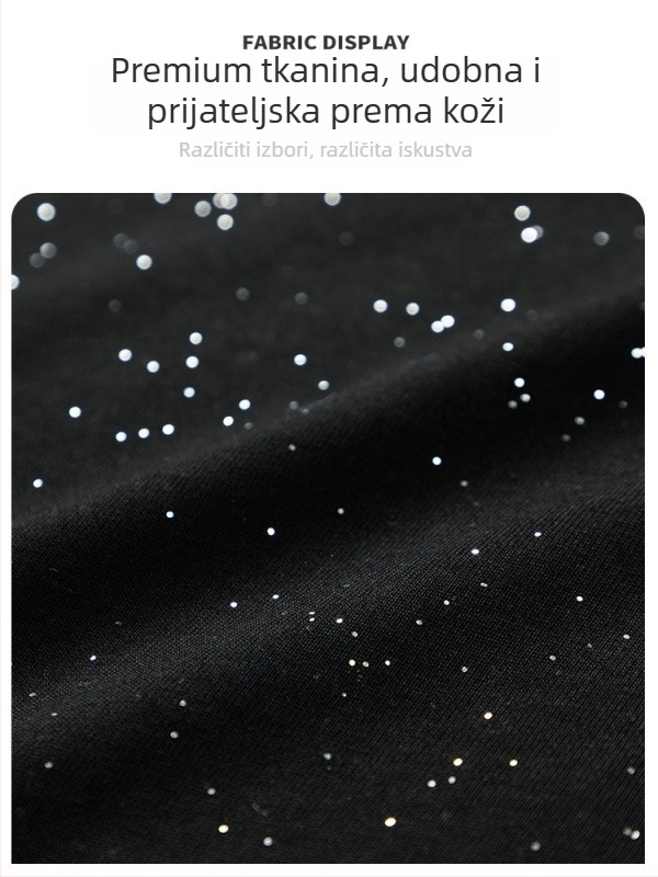 Majica kratkih rukava s all-over printom zvjezdano neba po cijeloj površini, udoban slobodan kroj, okrugli izrez, kratke rukave, poliester