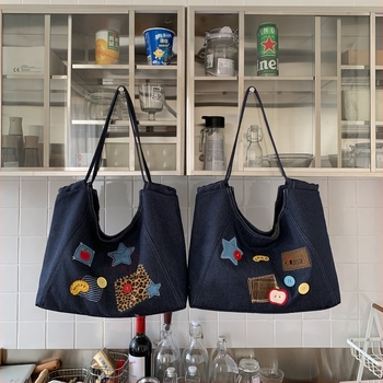 Ženska Tote torba od denima – street trend stil, vodoravni kvadratni oblik, magnetska kopča, podstava od poliestera