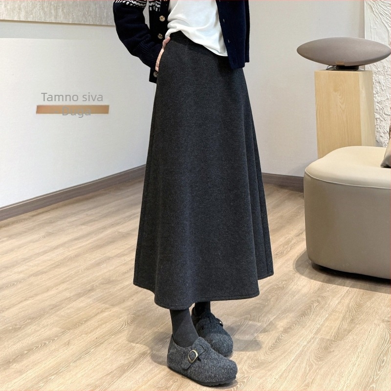 Plisirana midi suknja, pređom obojena poliester tkanina, 2025 zima, Elegantni gradski stil