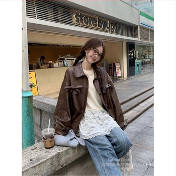 Damska jakna od umjetne kože - Ultra kratka duljina (≤40 cm), Polo ovratnik, Bez rukava, Proljeće 2025