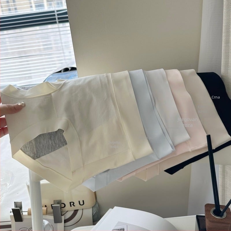 Ženske pamukaste gaćice sa srednjim strukom, 95% pamuk; podstava: viskoza 100%