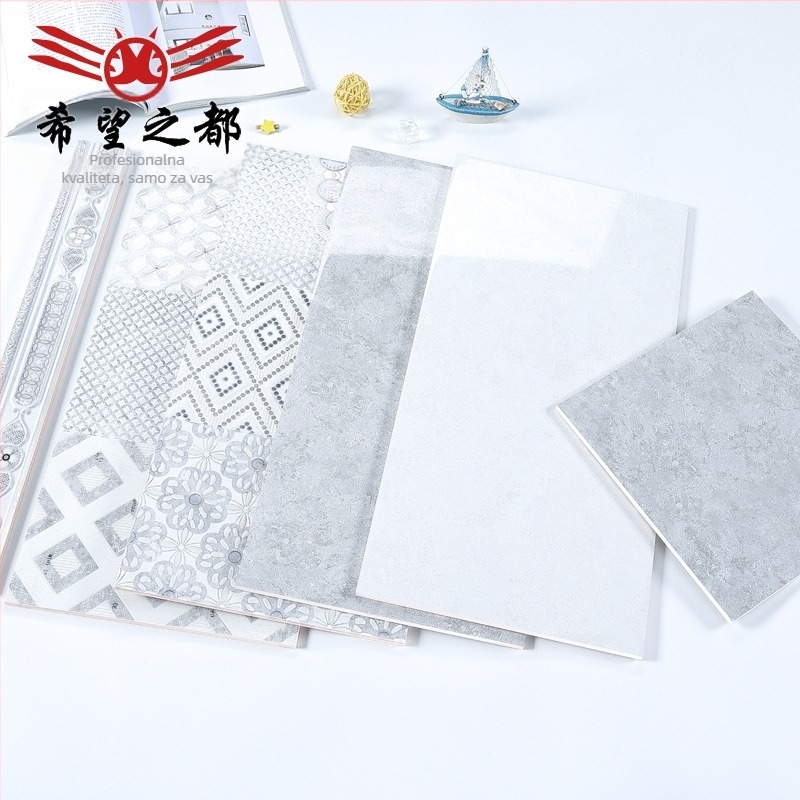 Glažirana porcelanska pločica za kuhinju i kupaonicu, sjajna površina, protuklizna i otporna na habanje, apsorpcija vode 0,5%, čvrstoća tlačna 2000