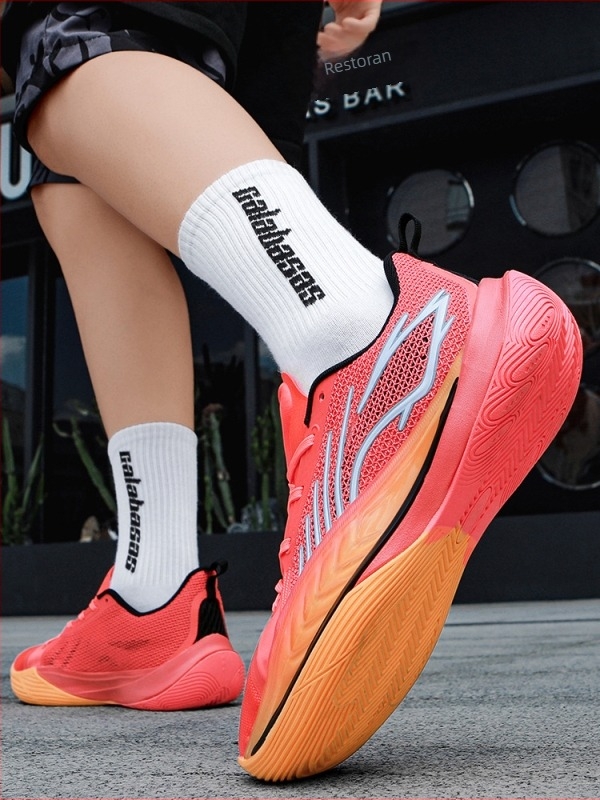 Unisex košarkaške tenisice – mrežasti gornji dio, mid-top, prednje vezanje, tehnologija prozračnosti, gumeni potplat otporan na habanje