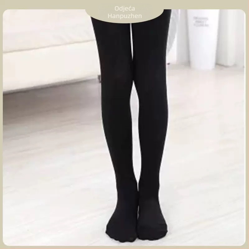 Dječje hulahopke za ples s flis podstavom i debelom najlonskom tkaninom, prozračne i upijaju znoj