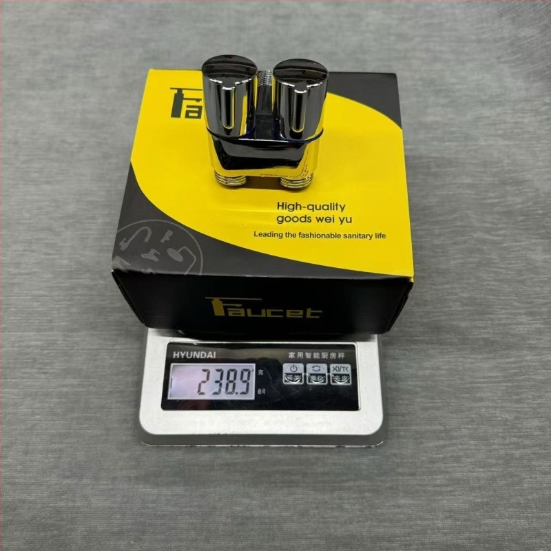 Set za WC s pištolom za pritisno ispiranje, unutarnji promjer 20 mm, zidna ugradnja, cinkov legura, 430 g