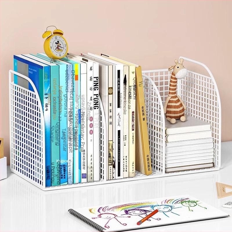 Metalni stolni polič knjiga s fiksnim pregradama, talijanski minimalistički stil