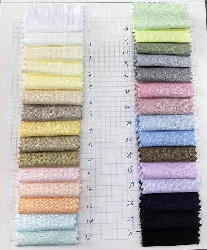 Košulna tkanina od 100% pamuka s uzorkom riblja kost, ekološko bojanje, pogodna za košulje i uniforme