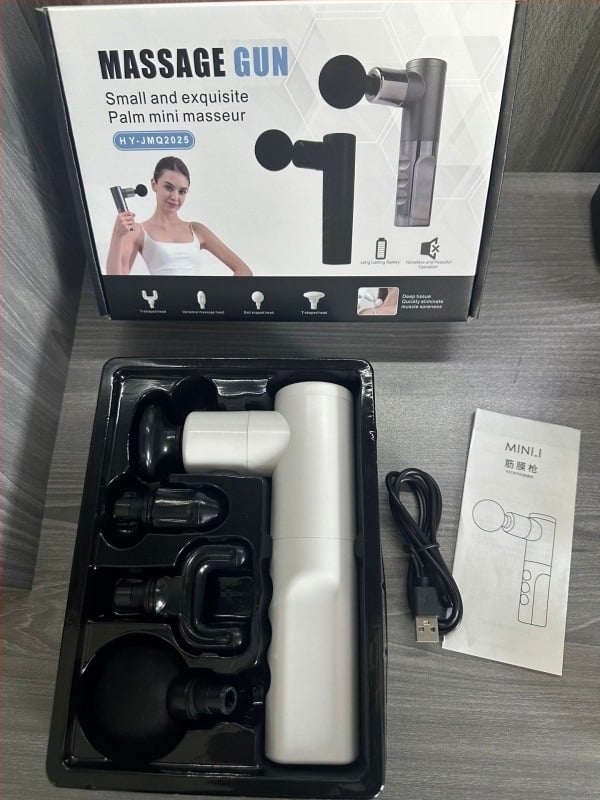 Mini prijenosni fascia gun masažer, 4 glave, brush motor, ugrađena baterija 1200–2000 mAh, zvuk ispod 36 dB