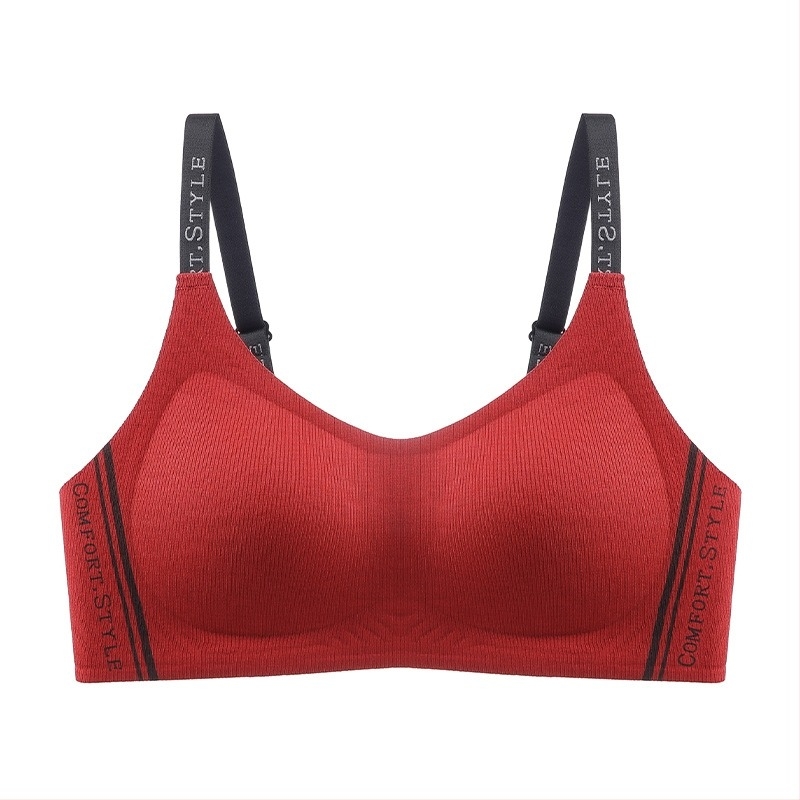 Nylon sportski grudnjak, 3/4 košarica, tanko oblikovane košarice, spandex podstava, čvrste dvostruke naramenice, stražnji zatvarač s tri reda kopči, funkcije: skupljanje, bez tragova, udobnost