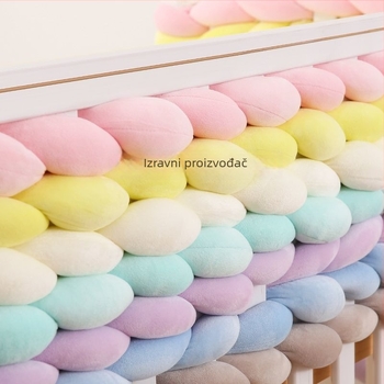 Zaštitna ograda za dječji krevetić s pletenom zaštitnom trakom protiv udara