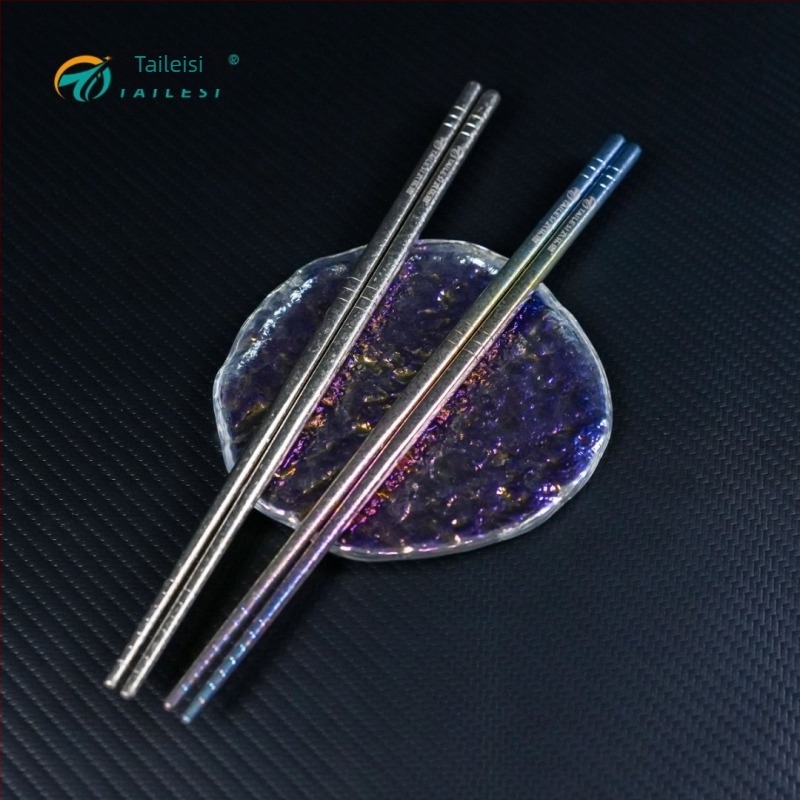 Set štapića za jelo od čistog titana s kutijom za poklon – uzorak Ledeni cvijet, moderan jednostavan stil, poliranje vodom, mogućnost prilagodbe