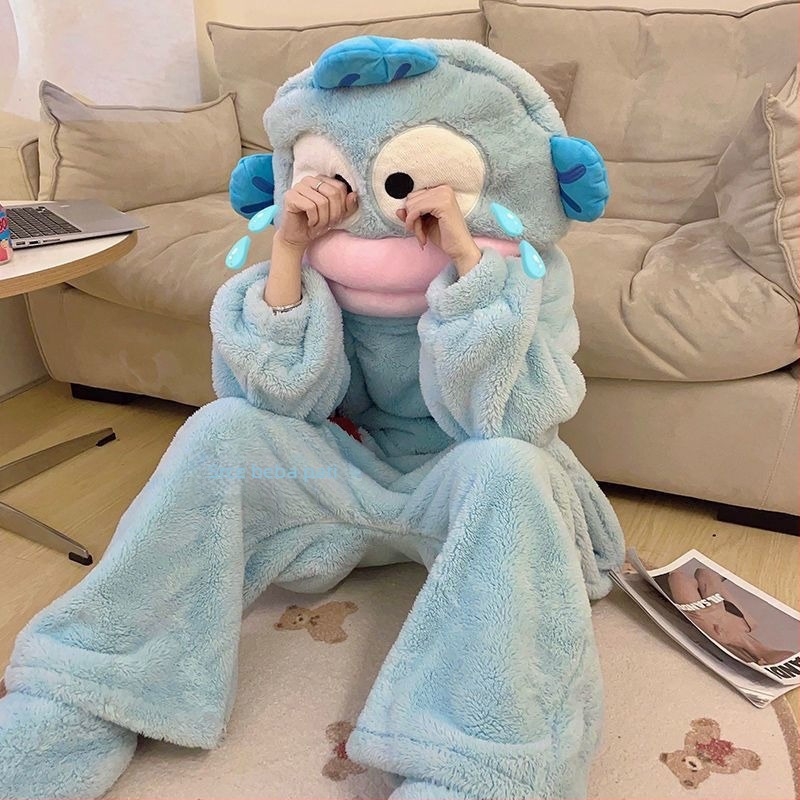 Jednodelne pidžame od tkanog pamuka sa stojećim ovratnikom, izuzetno debela, dugi rukavi