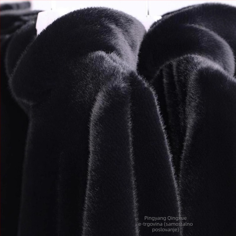 Muški kaput od mink krzna sa kapuljom, srednja duljina, opuštenog kroja, zatvarač, prirodna krzna