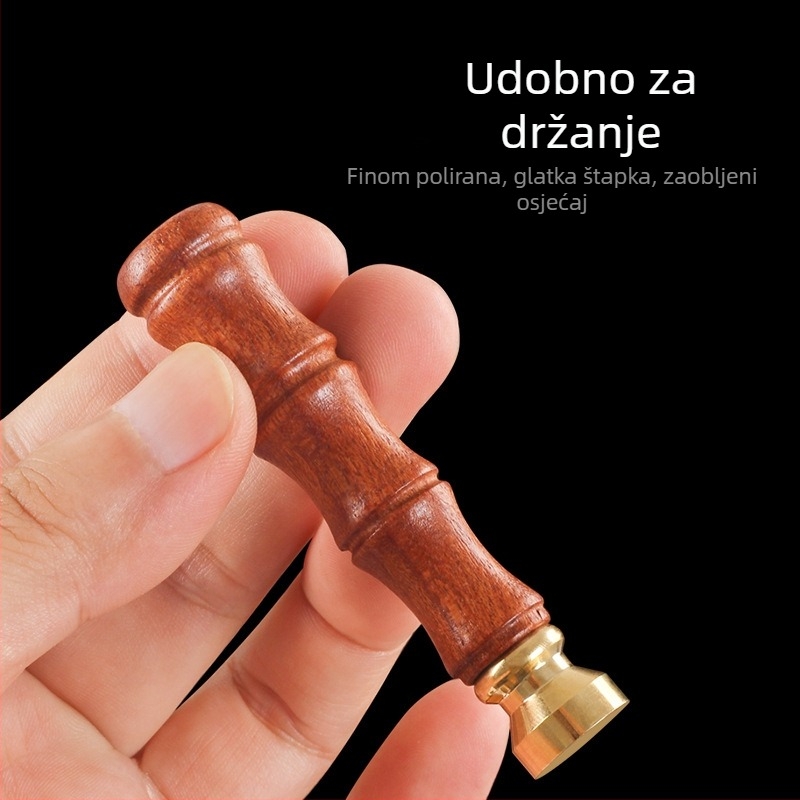 Dodatak za lulu: tijelo od bambusa i ružinog drveta s mesingom glavom; prilagodljiv, dekorativan, kolekcionarski; šifra proizvoda Yb-531; moguć ispis logotipa.