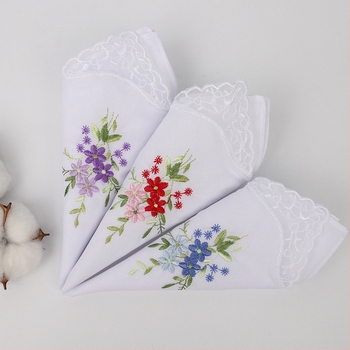 Pamukana maramicа brodrena s čipkom, 45 g, set od 6 komada