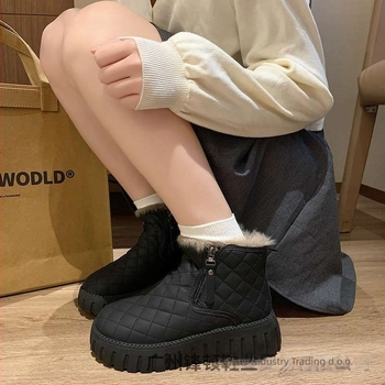 Ženske čizme za snijeg s velurovom unutrašnjom, srednje visoke, zimski stil, korejski stil, PU gornji dio, prednje vezivanje, debeli potplat 4–6 cm