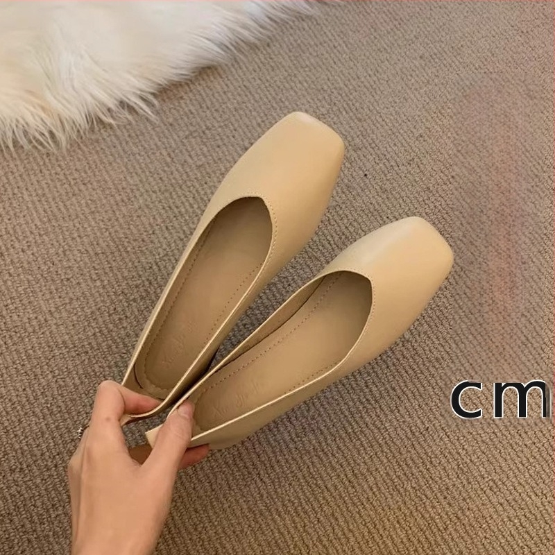 Ženske loaferice s niskim gornjim dijelom i kvadratnim nosom, 3–5 cm peta, gumena potplata, EVA ulošak, gornji materijal od super vlakana