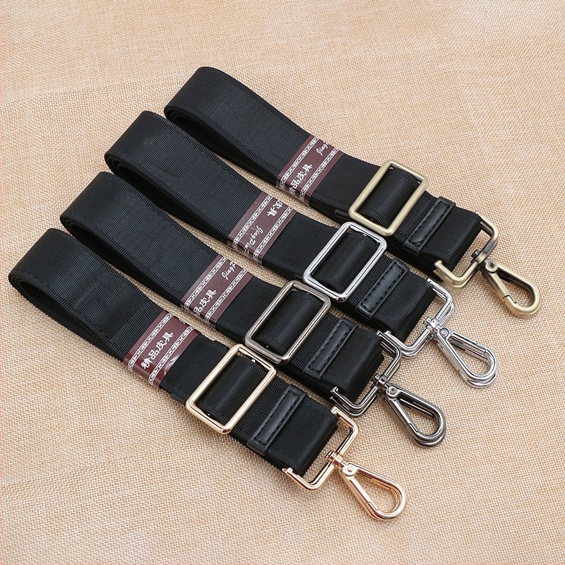 Jin Yu najlon naramenica za torbu - jednobojni uzorak, ljeto 2023