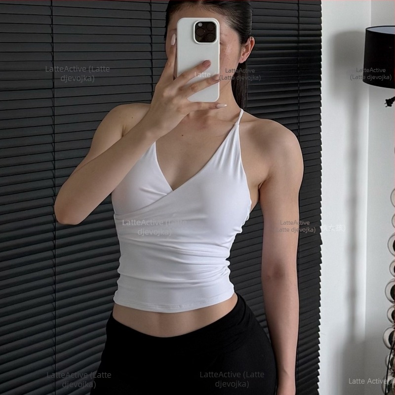 Ženski halter top – sportski top s umetnim jastučićima za prsa, poliester, upija znoj, redovna duljina, ljeto 2025 (Poliester • Upija znoj • Regularna duljina • S umetnim jastučićima za prsa)