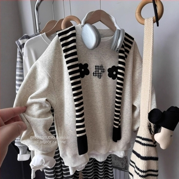 Ženski fleece pulover s kapuljom, slobodan kroj, srednja duljina, dugi rukav, geometrijski uzorak, poliester 95%+