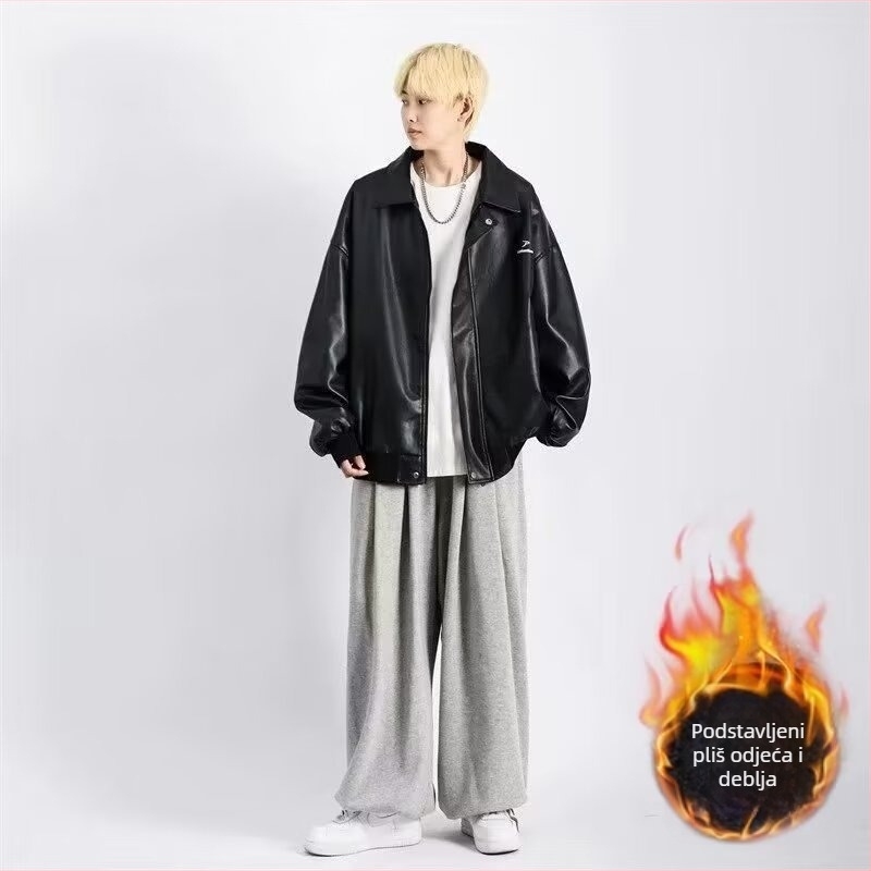 Jakna sa stojećim ovratnikom i zipom, vanjska tkanina 90% poliester, podstava 100% poliester